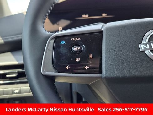 Used 2025 Nissan Murano SV AWD/4WD image 25