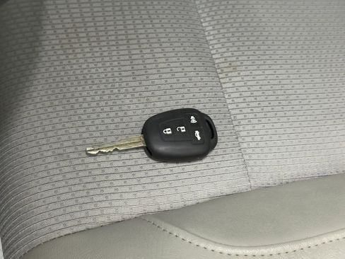 Used 2017 Toyota Camry SE image 39