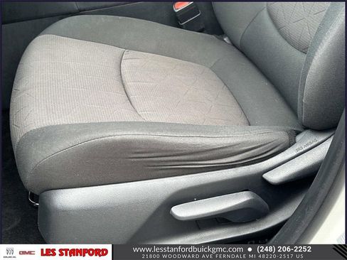 Used 2019 Toyota RAV4 XLE image 19