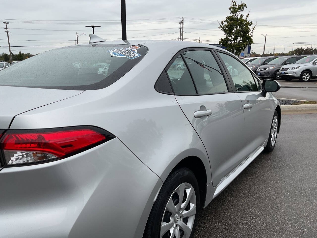 Used 2025 Toyota Corolla LE FWD image 8