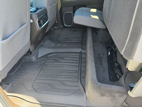 New 2026 GMC Sierra 3500 SLT w/ SLT Premium Package image 13