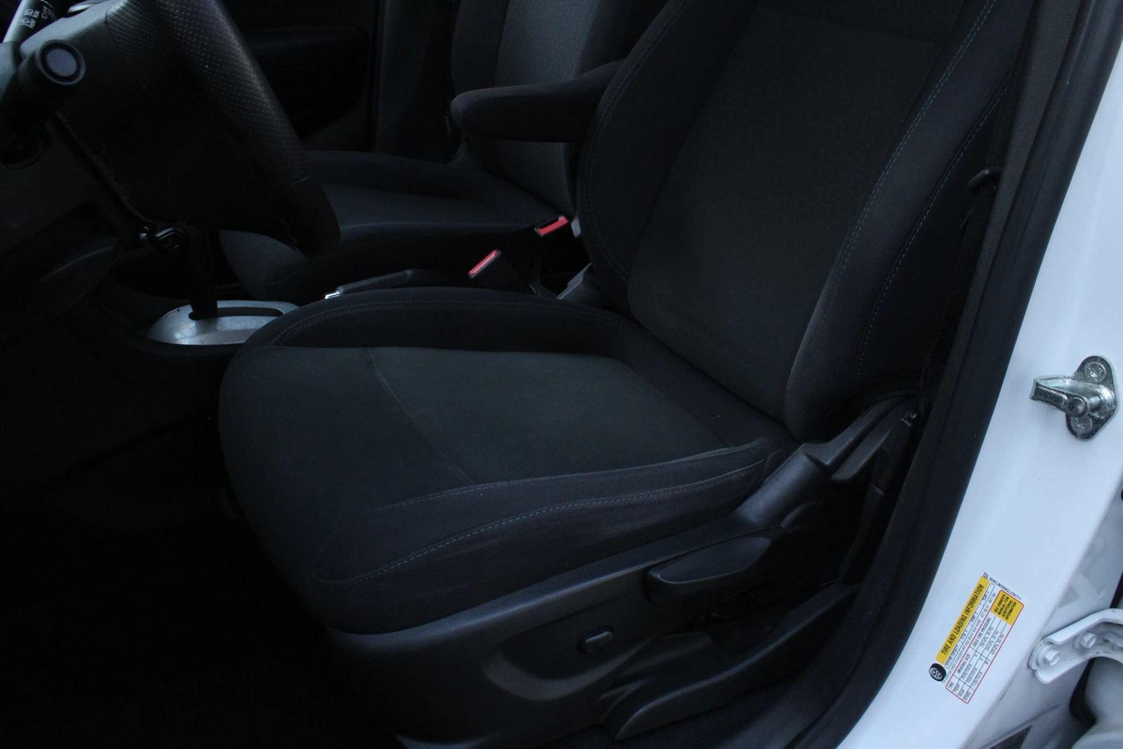 Used 2016 Chevrolet Trax LS AWD/4WD image 17