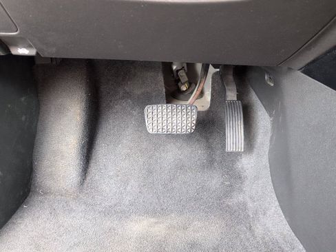 Used 2024 Chevrolet Trax LT FWD image 29