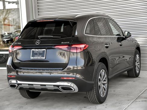 Certified 2025 Mercedes-Benz GLC 300 4MATIC image 9