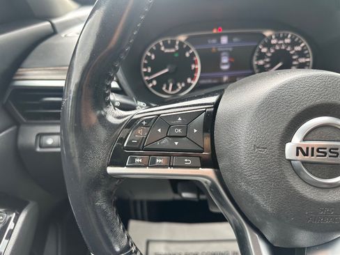 Used 2020 Nissan Altima 2.5 SL FWD image 22