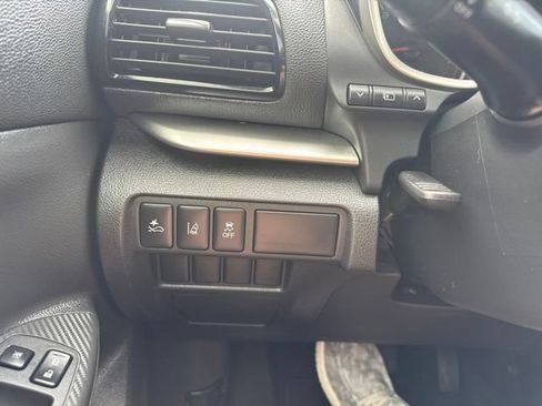 Used 2022 Mitsubishi Eclipse Cross SE FWD image 23