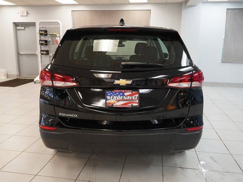 Used 2024 Chevrolet Equinox LS image 8