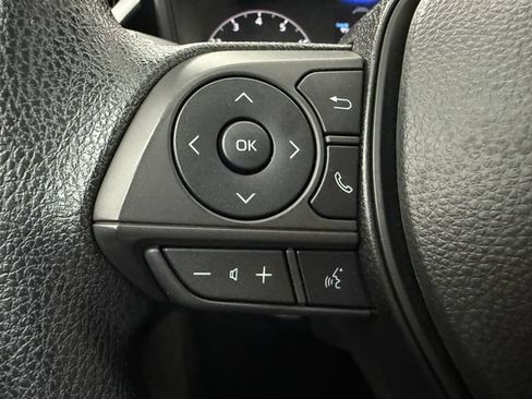 Used 2024 Toyota Corolla LE FWD image 11