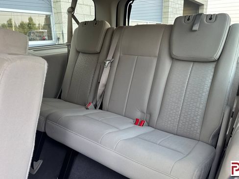 Used 2007 Ford Expedition EL XLT RWD image 18