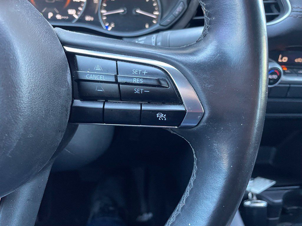 Used 2024 MAZDA MAZDA3 s FWD image 14
