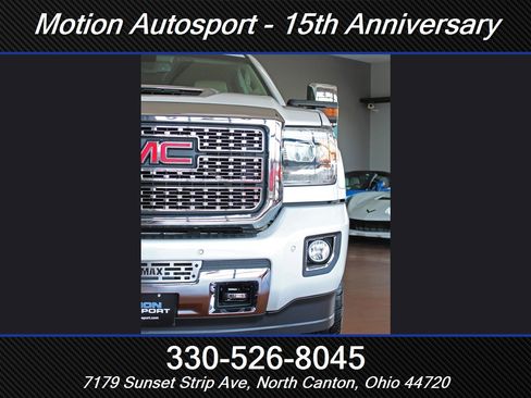 Used 2019 GMC Sierra 2500 Denali w/ Duramax Plus Package AWD/4WD image 6