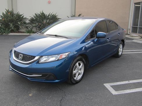 Used 2014 Honda Civic Natural Gas image 6