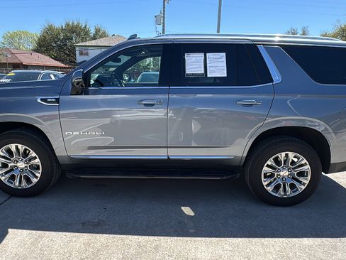 Used 2021 GMC Yukon Denali image 4