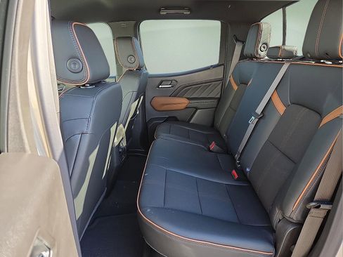 New 2026 GMC Canyon AT4 AWD/4WD image 10