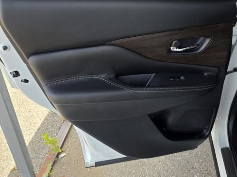 Used 2022 Nissan Murano Platinum FWD image 40