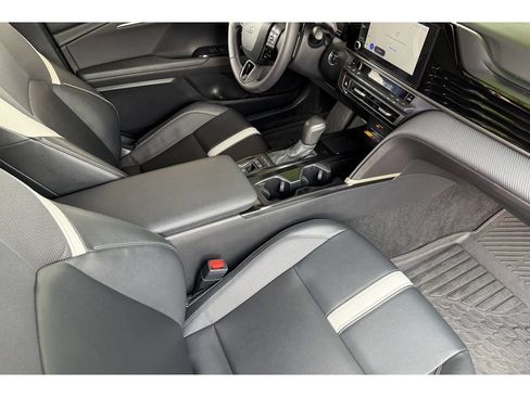 Certified 2025 Toyota Camry SE FWD image 15