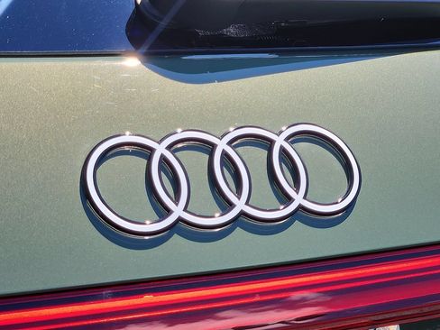 Certified 2025 Audi Q5 Premium w/ Convenience Package AWD/4WD image 29