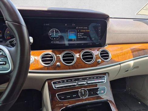 Used 2019 Mercedes-Benz E 300 image 14