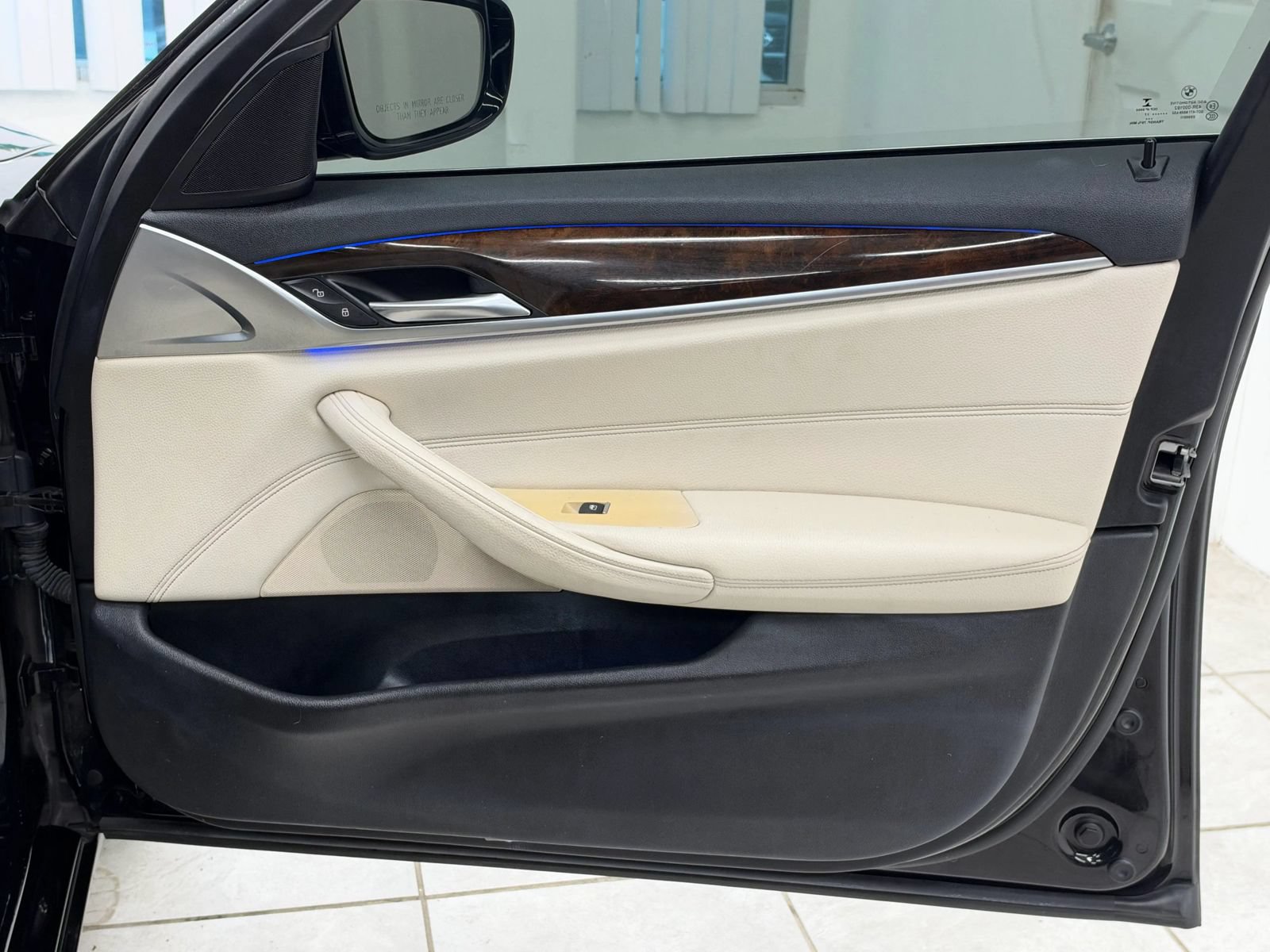 Used 2017 BMW 540i RWD image 23