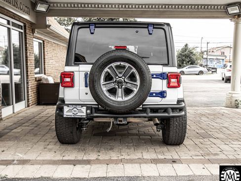 Used 2019 Jeep Wrangler Unlimited Sahara w/ Safety Group image 13