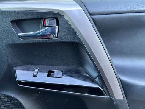 Certified 2018 Toyota RAV4 Limited w/ Advanced Technology Package image 19