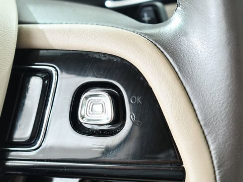 Used 2022 Lincoln Corsair AWD w/ Premium Package image 30