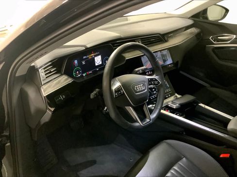 Used 2022 Audi e-tron Premium Plus AWD/4WD image 17