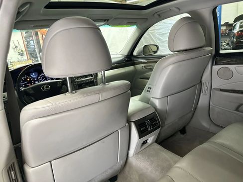 Used 2009 Lexus LS 460 image 26