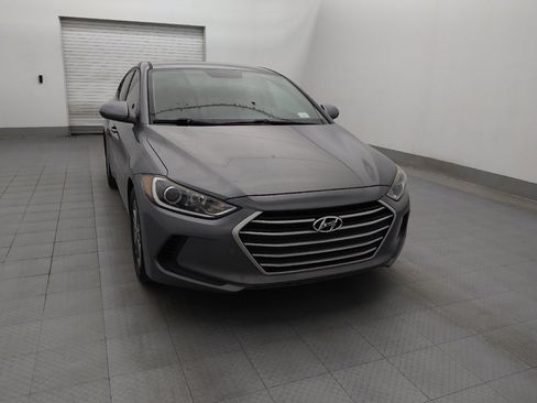 Used 2017 Hyundai Elantra SE image 14