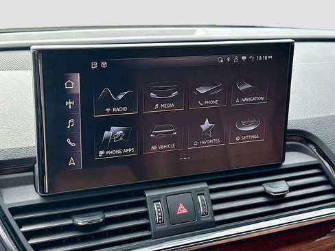 Used 2021 Audi Q5 e Prestige w/ Prestige Package image 13