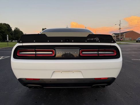 Used 2019 Dodge Challenger SRT Hellcat w/ Laguna Leather Package RWD image 6