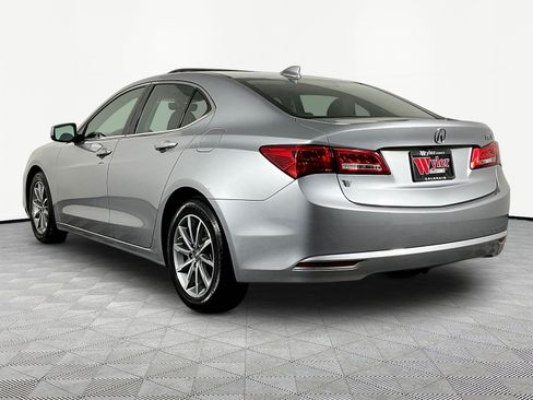 Used 2018 Acura TLX FWD image 3