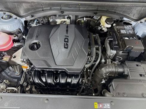 Used 2024 Kia Sorento S image 30