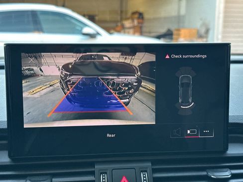 Used 2023 Audi Q5 2.0T Premium w/ Convenience Package image 20