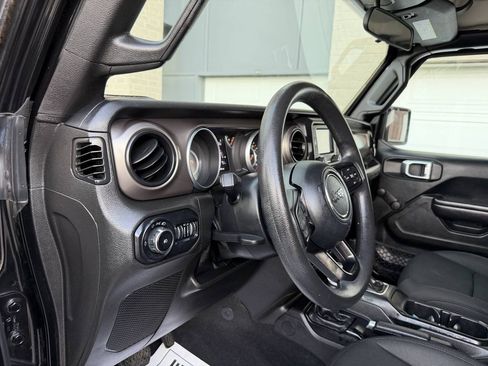 Used 2018 Jeep Wrangler Unlimited Sport AWD/4WD image 21
