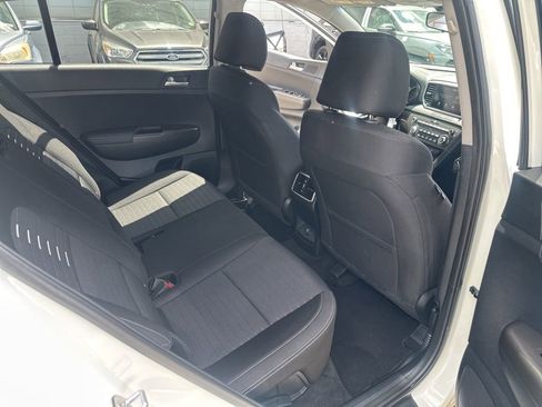 Used 2020 Kia Sportage LX w/ LX Popular Package AWD/4WD image 30