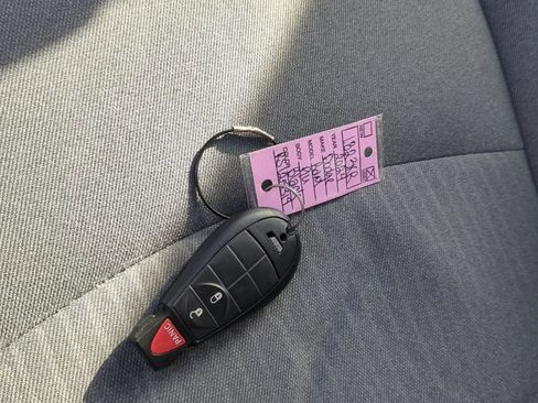 Used 2024 RAM 1500 Classic SLT image 29