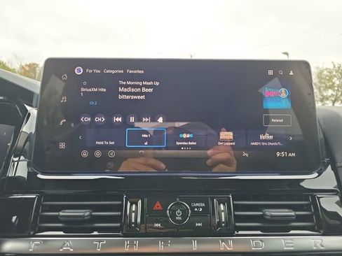 New 2026 Nissan Pathfinder SL image 8