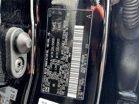 Used 2022 Toyota Highlander Limited image 20