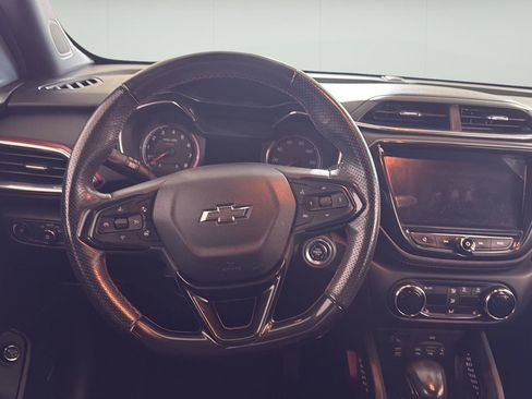 Used 2022 Chevrolet TrailBlazer RS w/ Sun and Liftgate Package AWD/4WD image 12