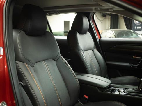 Used 2025 MAZDA CX-50 AWD 2.5 S w/ Premium Plus Pkg image 16