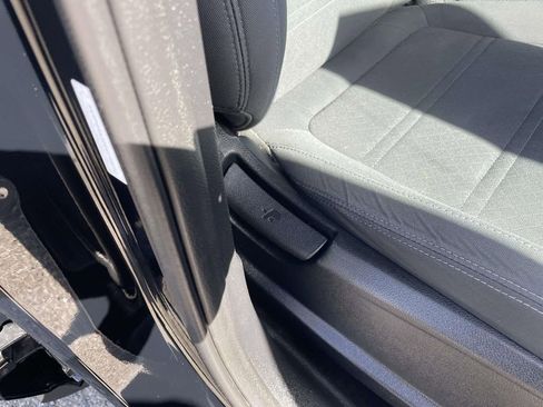 Used 2016 Kia Sorento FWD image 24