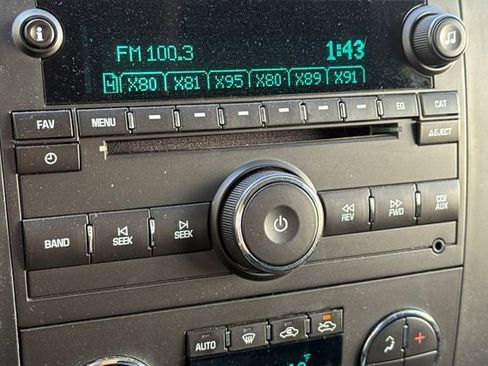 Used 2013 Chevrolet Silverado 2500 LT w/ Interior Plus Package image 30