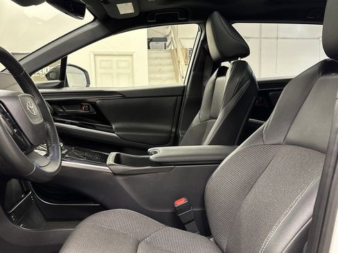 Used 2023 Toyota bZ4X XLE image 6