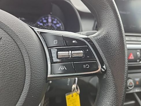Certified 2023 Kia Forte LXS FWD image 15
