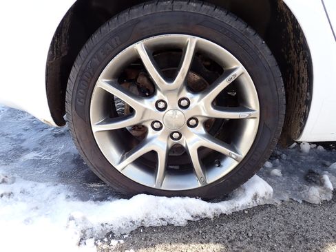 Used 2015 Dodge Dart SXT w/ Sun/Sound Group image 15