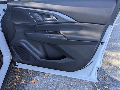 New 2026 Chevrolet Equinox EV LT image 34