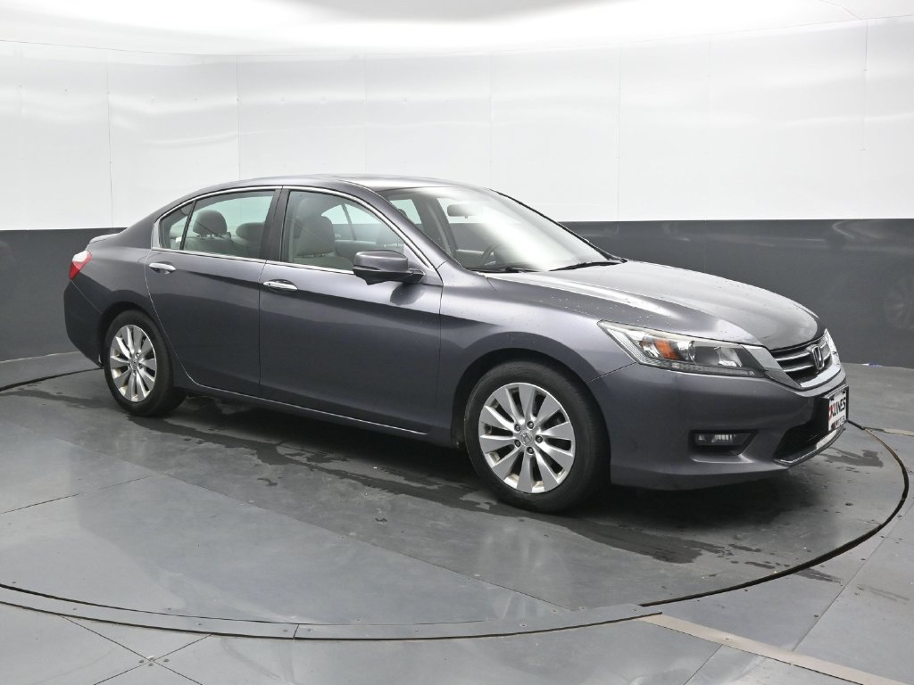 Used 2015 Honda Accord EX image 1