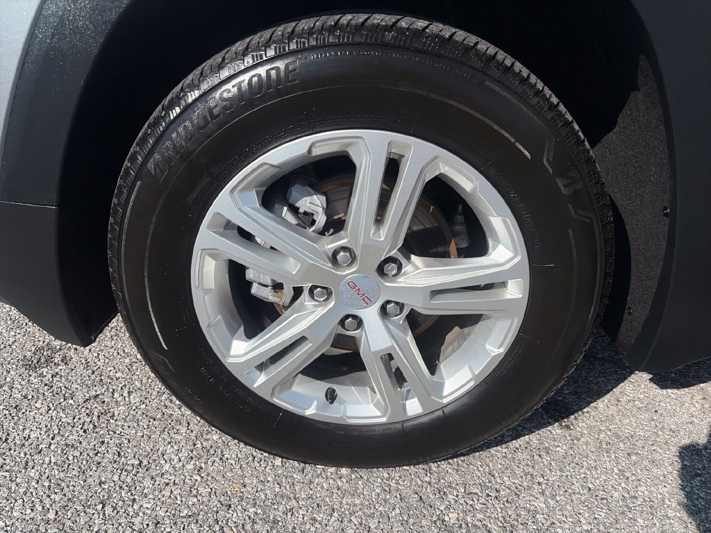 Used 2024 GMC Terrain SLE AWD/4WD image 26