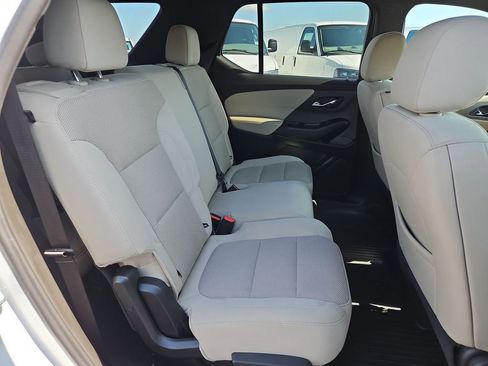 Certified 2023 Chevrolet Traverse LS FWD image 26